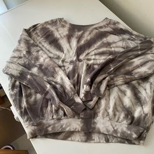 TIE DYE crew neck LARGE